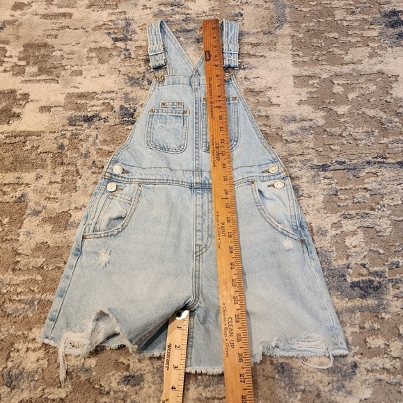 Zara kids denim shortalls short overalls. Size 9 (134 cm) - Picture 15 of 16